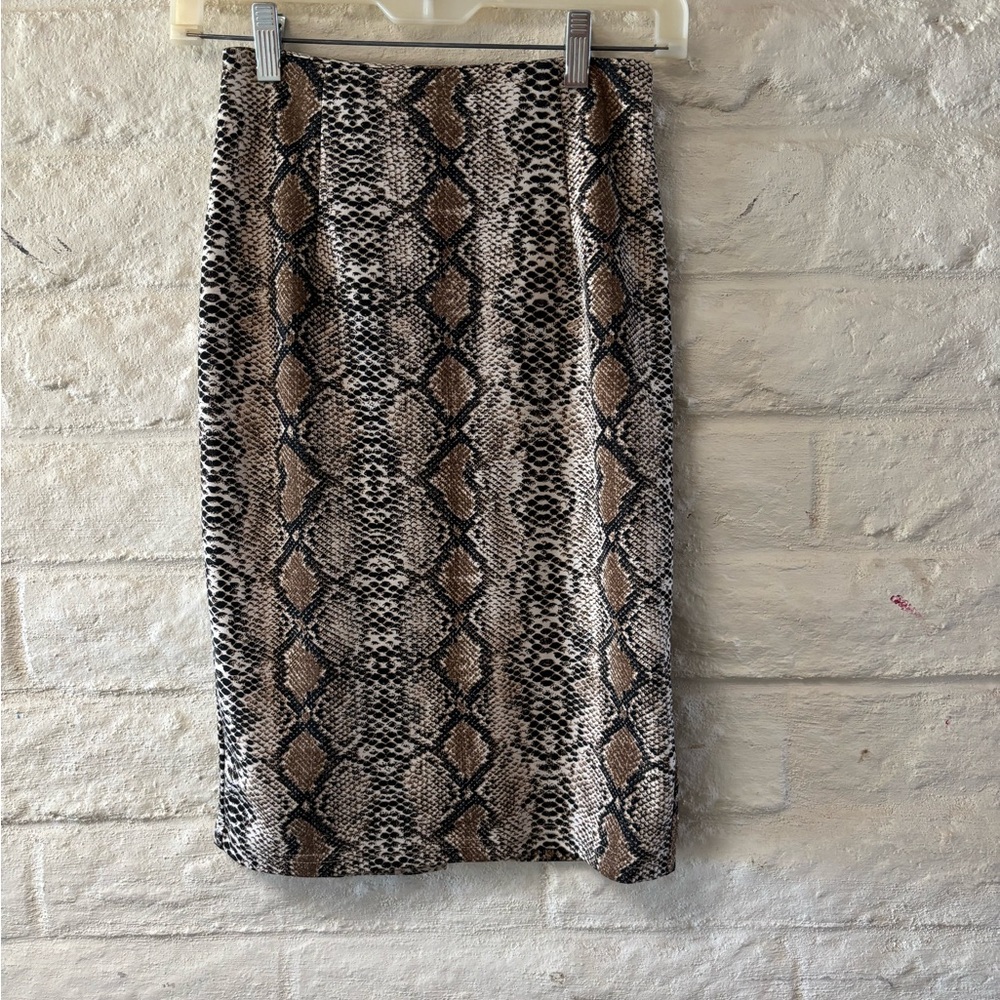 Kate Kasin Snake Skin Stretch Skirt-Small